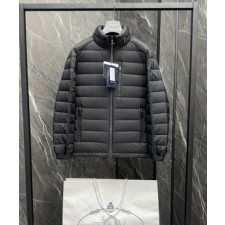 프라다 리나일론 남성 다운 경량 패딩