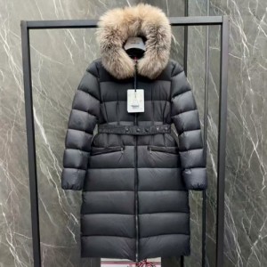 몽클레어 보에드 여성 롱 패딩
