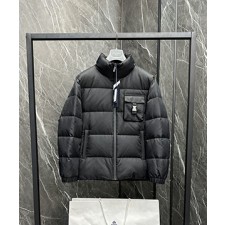 프라다 리나일론 다운 패딩