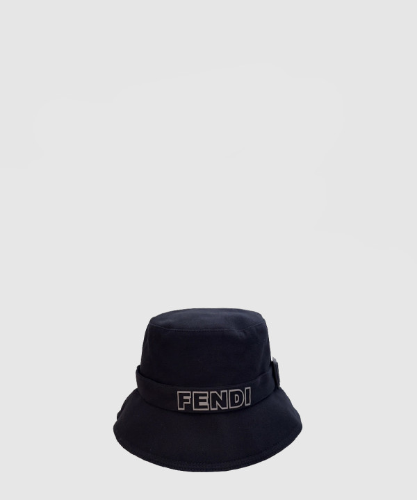 펜디 벙거지 FXQ857
