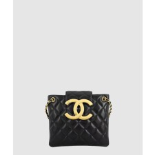 샤넬 자이언트 CC로고 숄더백 AS4596