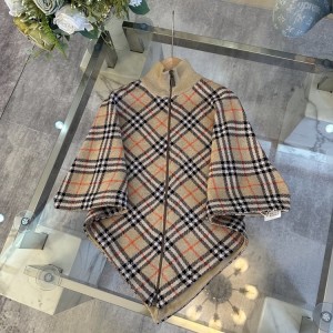 버버리 키즈 후드 케이프