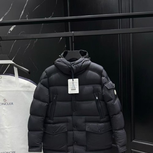 몽클레어 맨즈 브르타뉴 후드 패딩