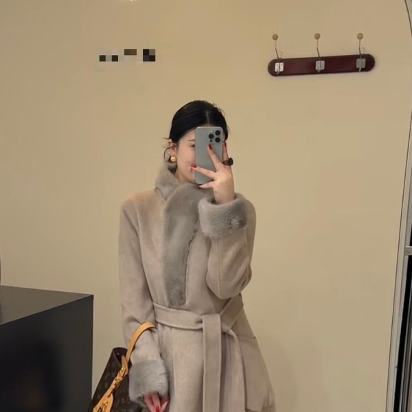 로로피아나 밍크 카라 롱 코트