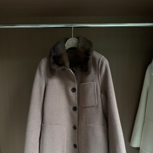 로로피아나 밍크 카라 코트