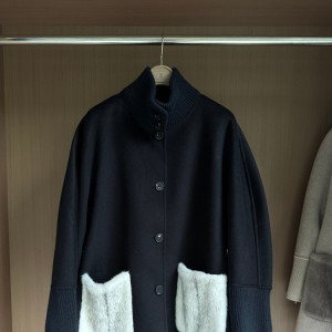 로로피아나 밍크 포켓 미디 코트