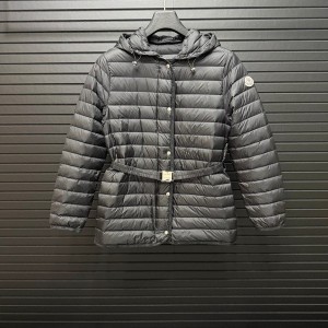 몽클레르 MONCLER 허리 라인 잡힌 후드 얇은 여성용 패딩 점퍼