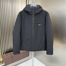 프라다 리나일론 푸퍼 재킷