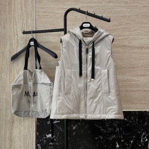 막스마라 더 큐브 그린지 카멜룩스 패딩