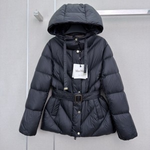 막스마라 더 큐브 소프브 다운 패딩 자켓 블랙