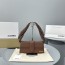자크뮈스 르 밤비노 롱 피시우 브라운 레더 숄더백 26*14cm