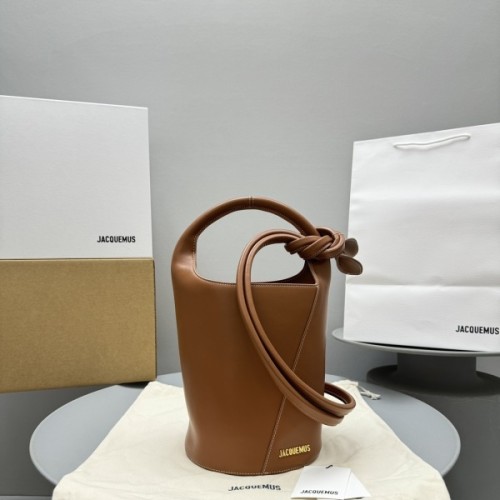  자크뮈스 르 쁘띠 투르니 가죽 버킷백 19*24.5*38cm