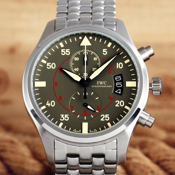 IWC 파일럿 워치 크로노그래프 탑건 미라마