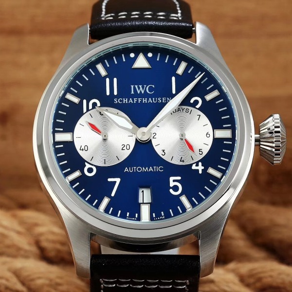 IWC 샤프하우젠의 파일럿 워치