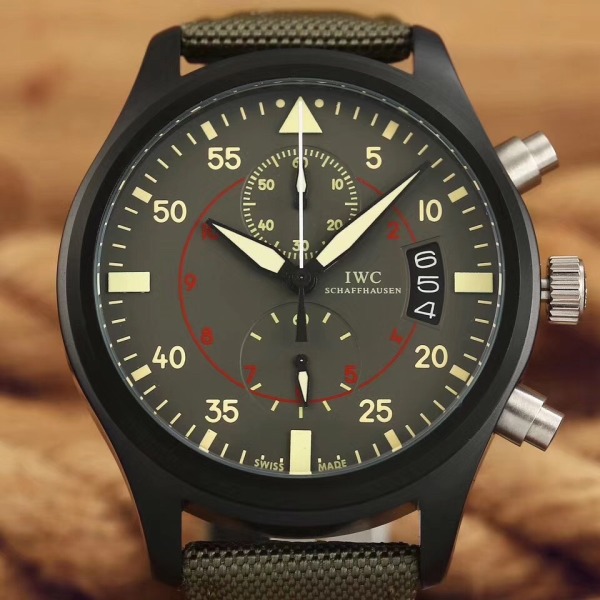 IWC 파일럿 워치 크로노그래프 탑건 미라마