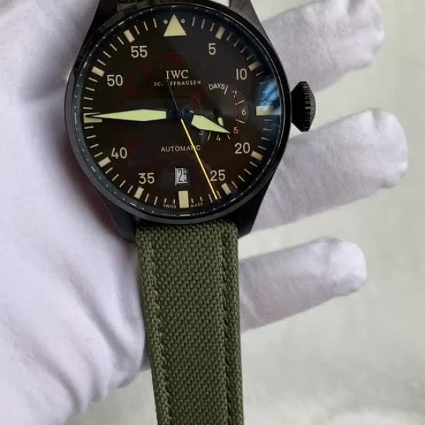 IWC 빅 파일럿 탑건 미라마