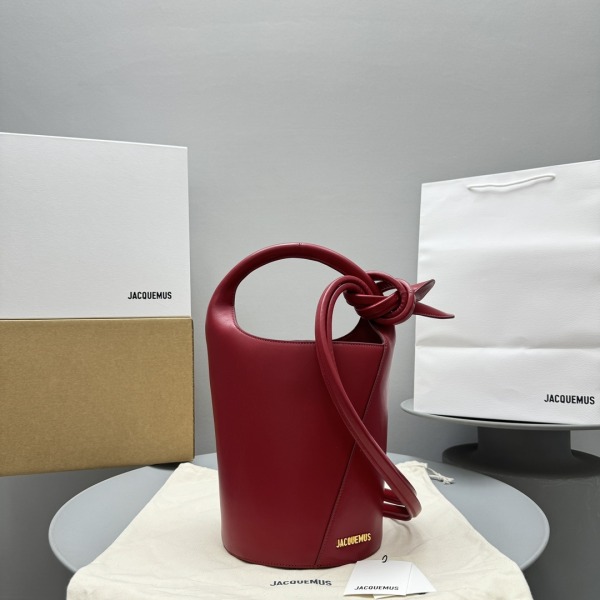  자크뮈스 르 쁘띠 투르니 가죽 버킷백 19*24.5*38cm