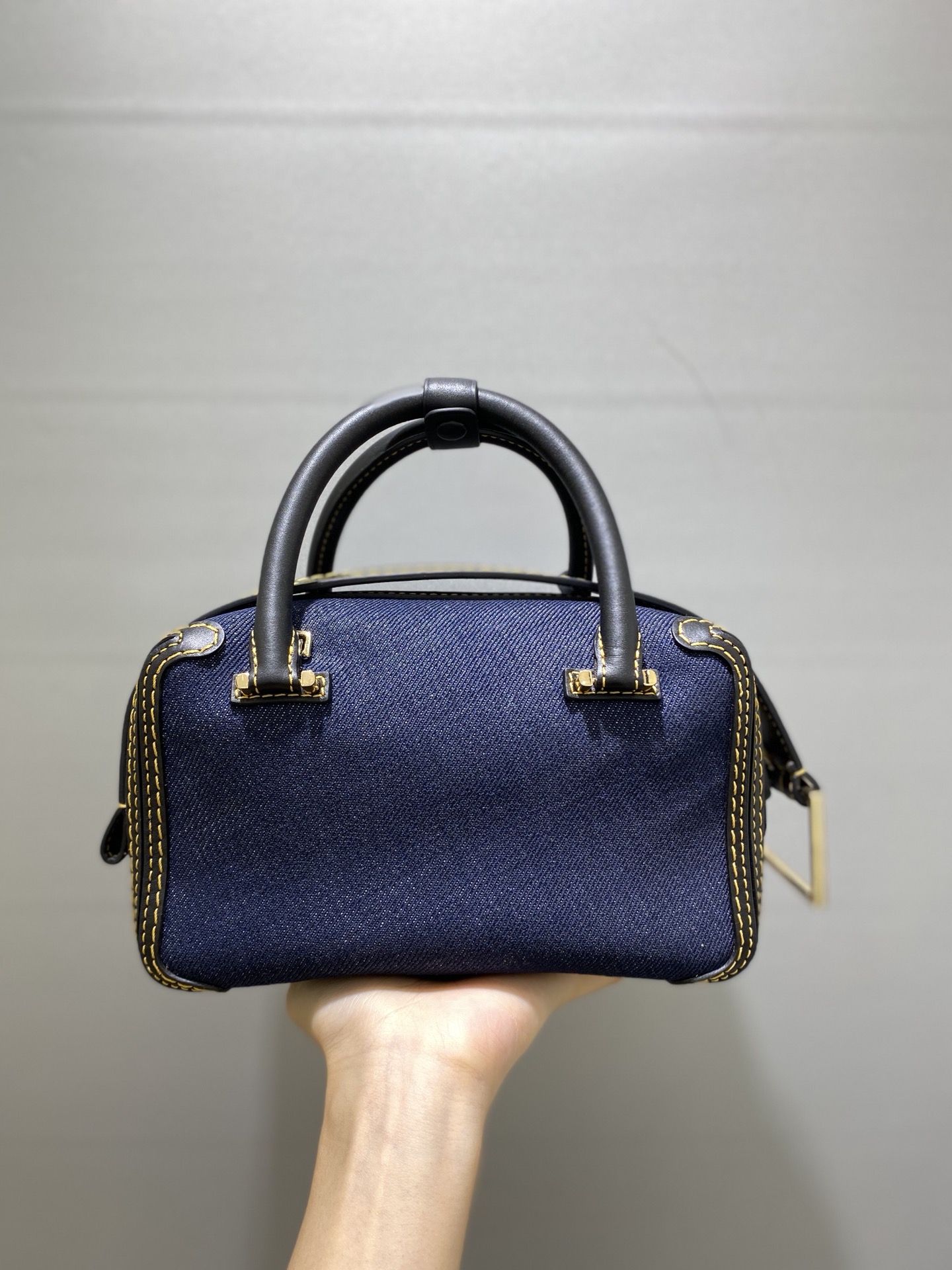 138646743_8.jpg 138646743_8.jpg
